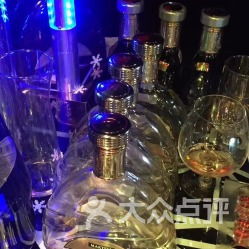 淮海路酒吧團購攻略 集結電話地址價格營業時間，盡享酒類優惠